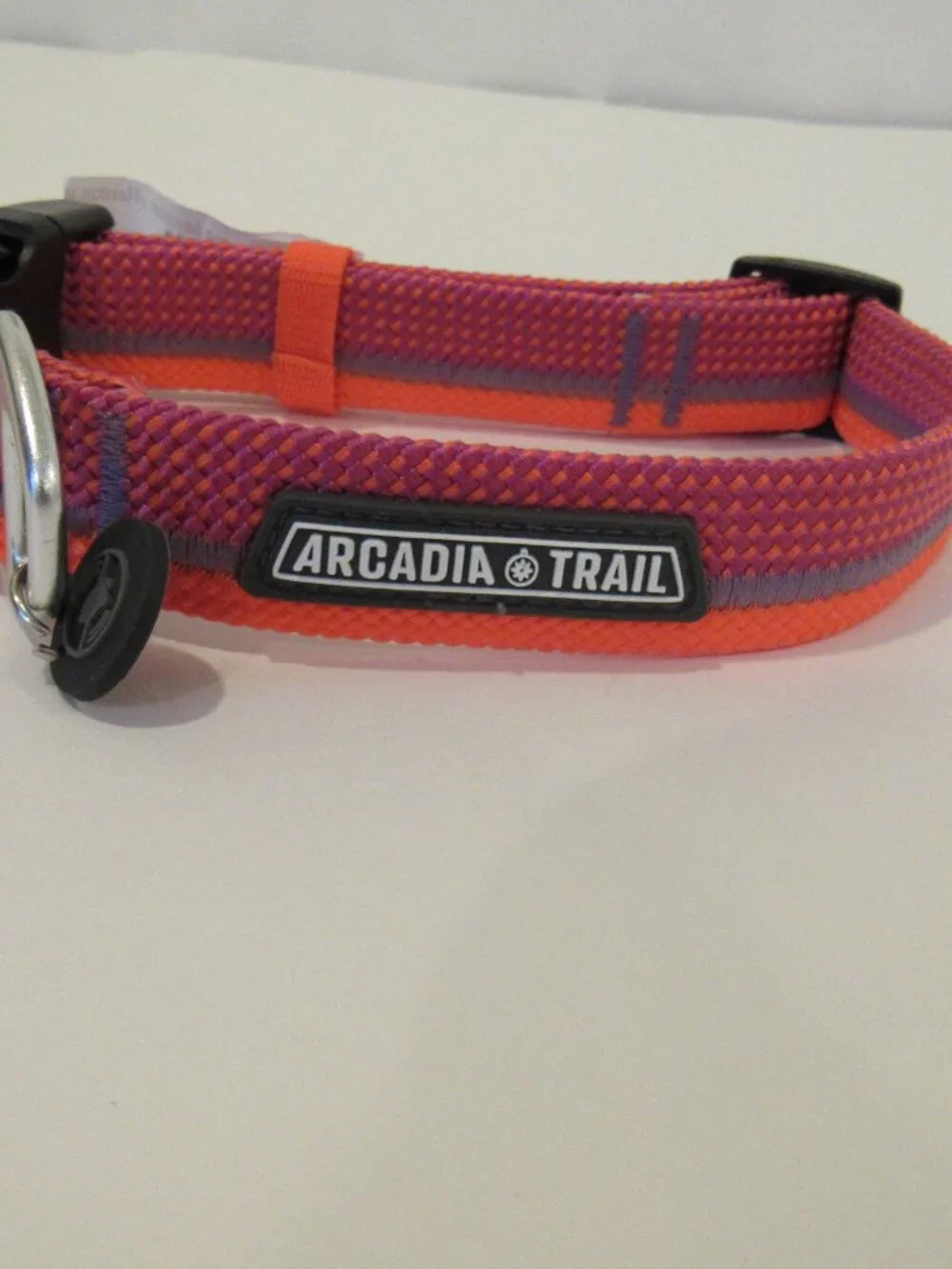 NEW MEDIUM SIZE ADJUSTABLE DOG COLLARS- CHOOSE FROM KONG, ACADIA, OR TOP PAW